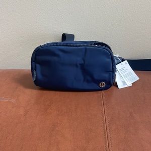 Lululemon Everywhere Belt Bag